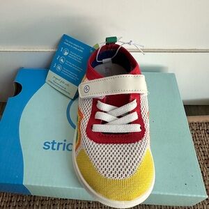 BNIB stride rite shoes size 6 little kids